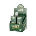 Emballage de cônes préroulés The Cali by VIBES de 2 grammes en mélange Organic Hemp, 8 pochettes de 3 cônes, emballage vert.